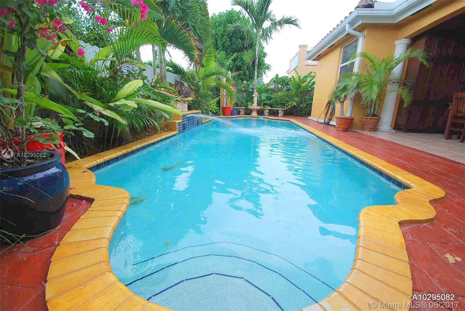 CRESTVIEW LAKES - Residential