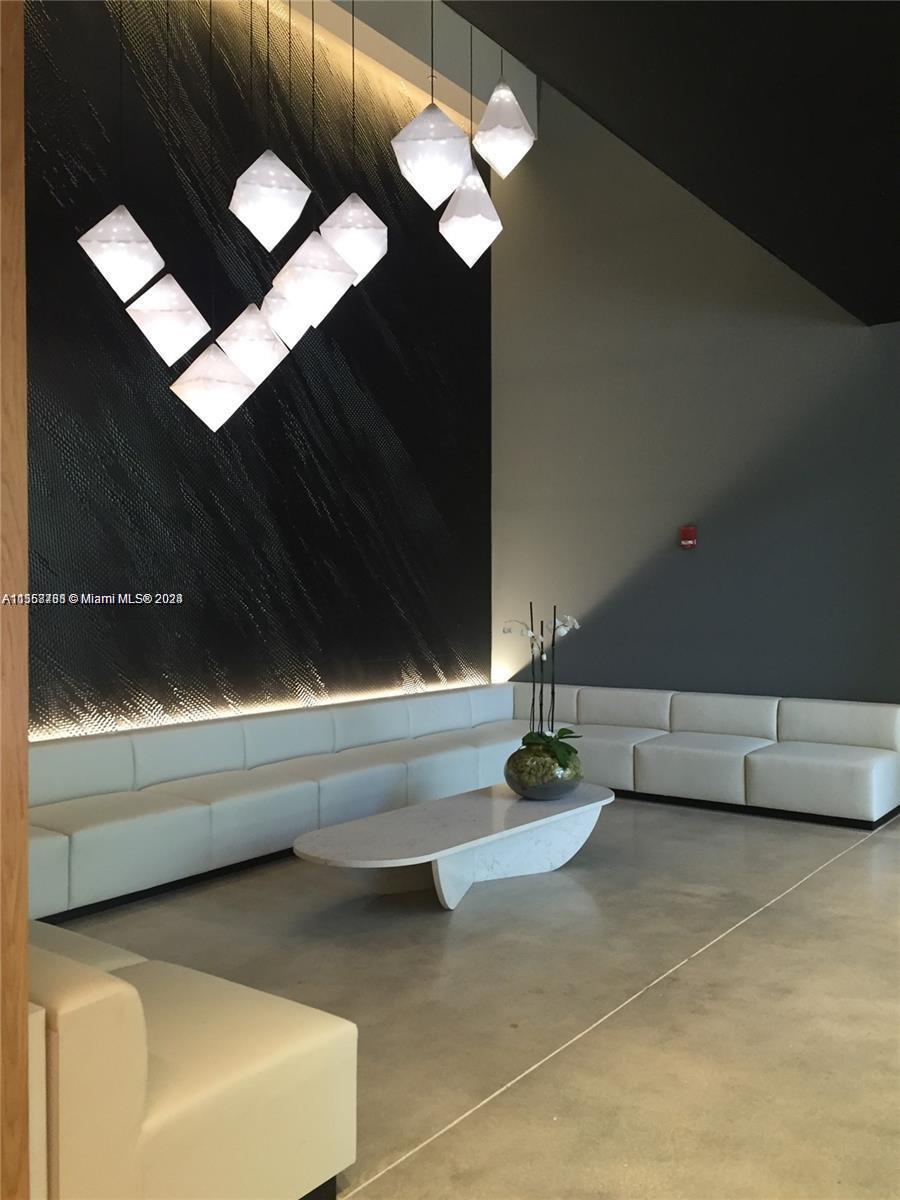 CENTRO CONDO - Residential