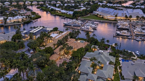 Photo of 193 Spyglass Ct, Jupiter, FL 33477 (MLS # A12099717)
