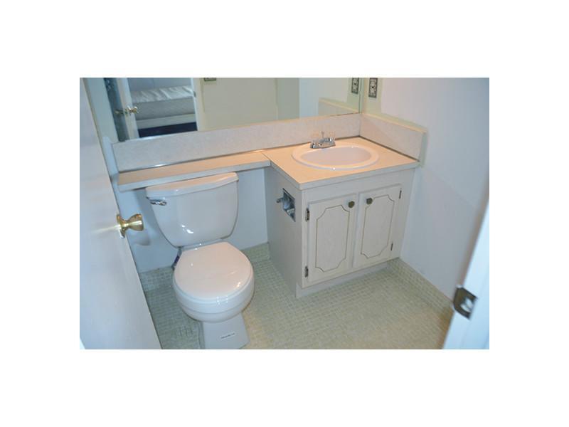 UPMINSTER C CONDO - Residential Lease