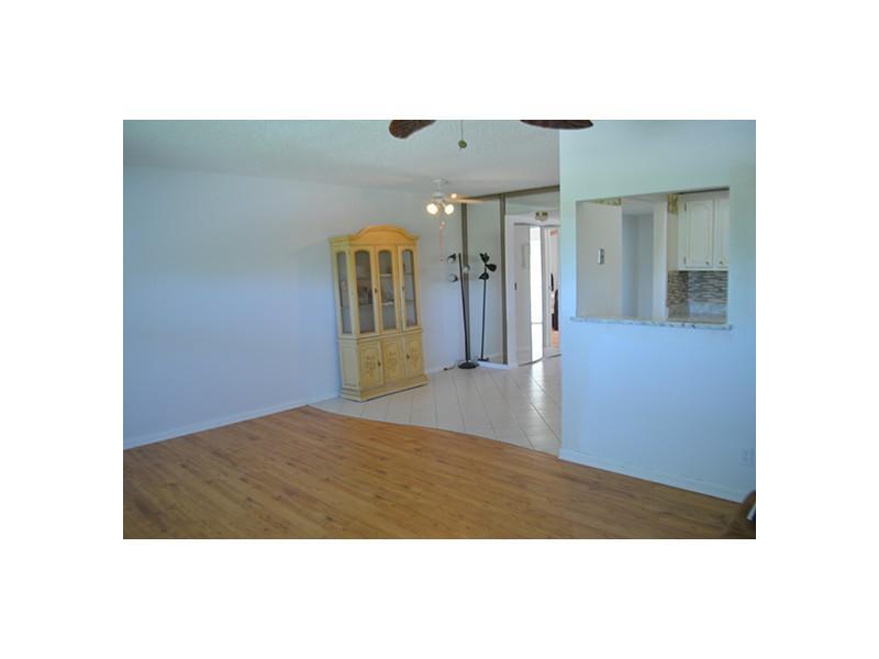 UPMINSTER C CONDO - Residential Lease