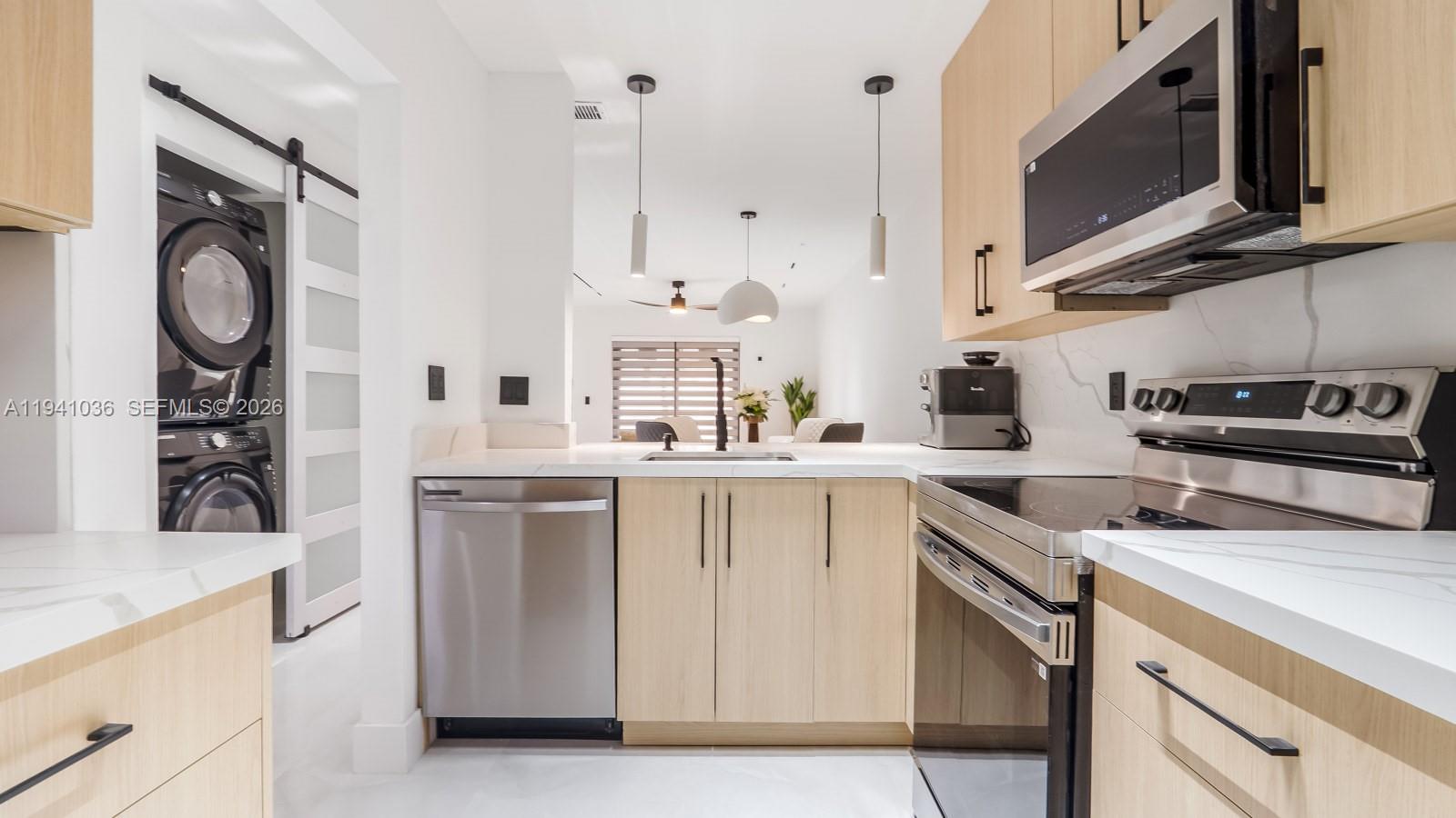 SUNRISE GOLF VILLAGE SEC - Residential