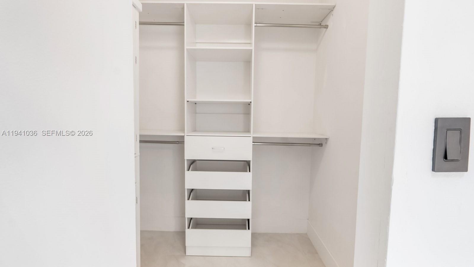 SUNRISE GOLF VILLAGE SEC - Residential