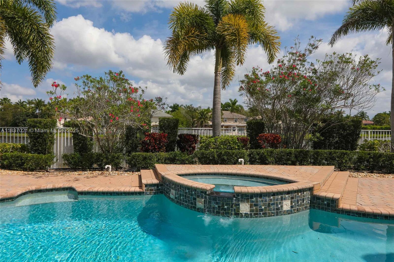 934 Gulfstream Ct