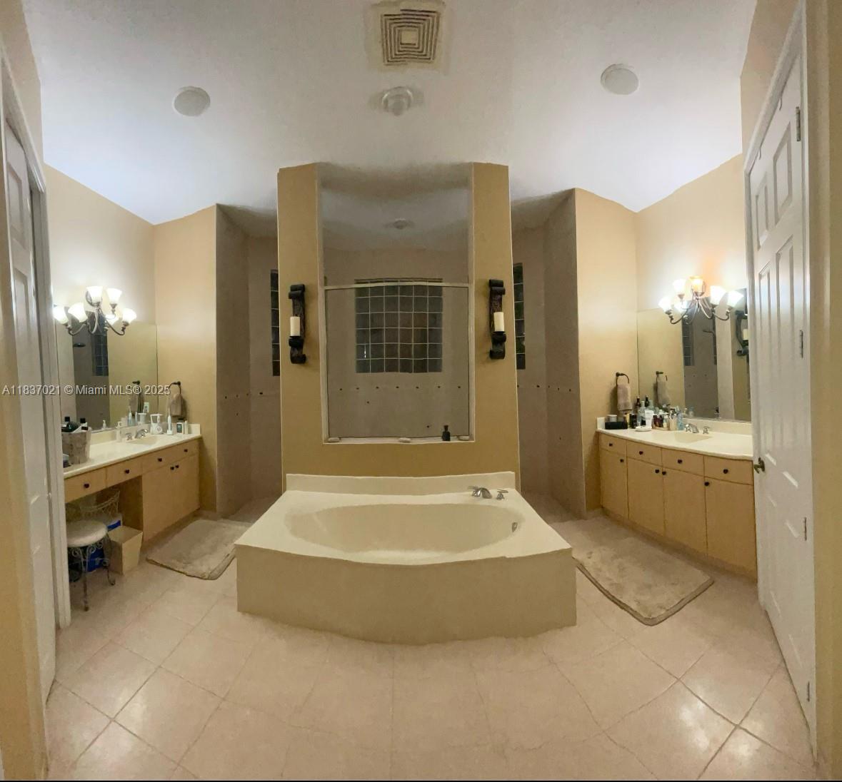 SECTOR 2-PARCELS 11 27 28 - Residential