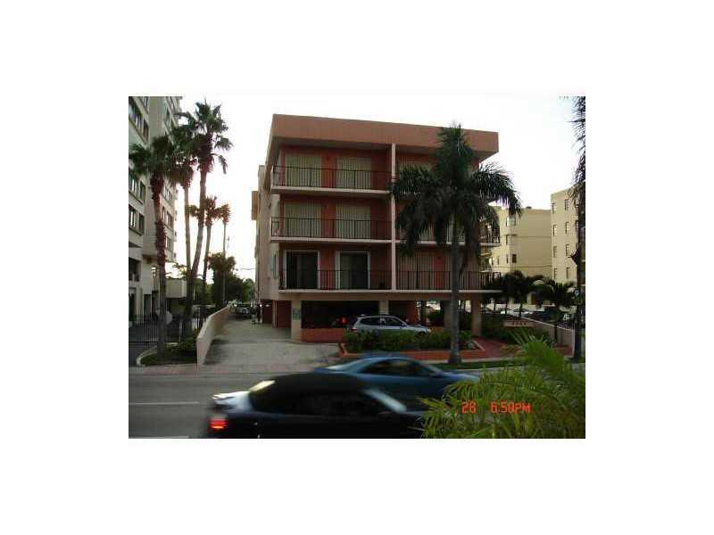 GREAT CORNER UNIT ACCROSS FROM THE BEACH. 1 BED / 1 1/2 BATH BETWEEN THE OCEAN AND INDIAN CREEK WATERWAY, STEPS FROM PARK AND BEACH! UNIT HAS CENT. A/C, WASHER & DRYER, CABINETRY AND TILE FLOORS, BALCONY, PARKING UNDER BUILDING. CONDO ASSOC. DEPOSIT $50.0 0 BY TENANT - WILL GO QUICK!
