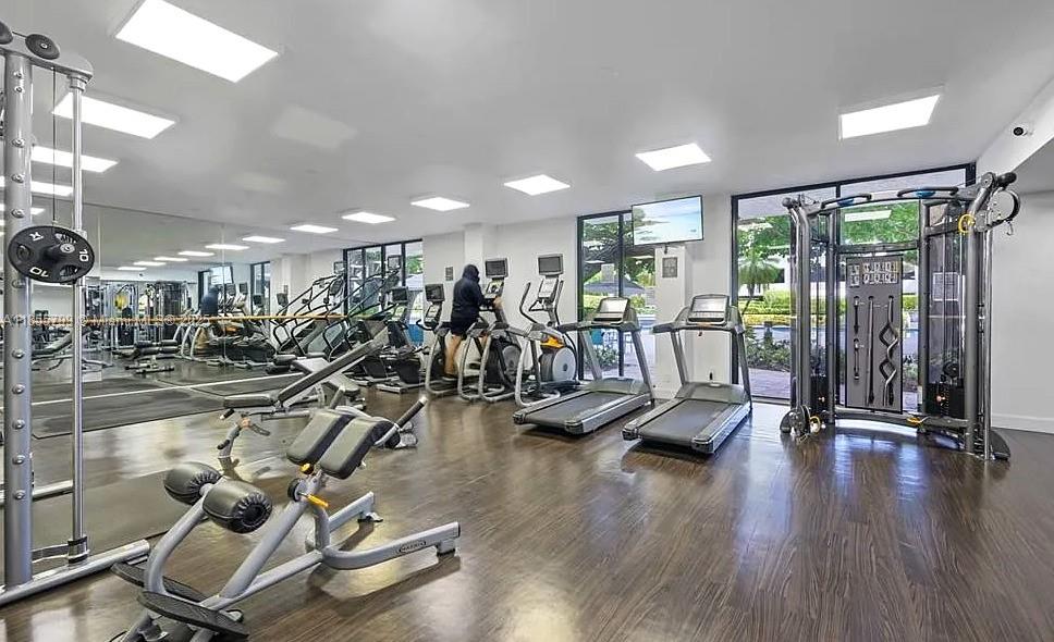 PARC CENTRAL AVENTURA - Residential