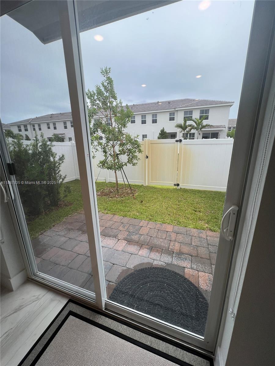 MERRICK SQUARE - Residential Lease