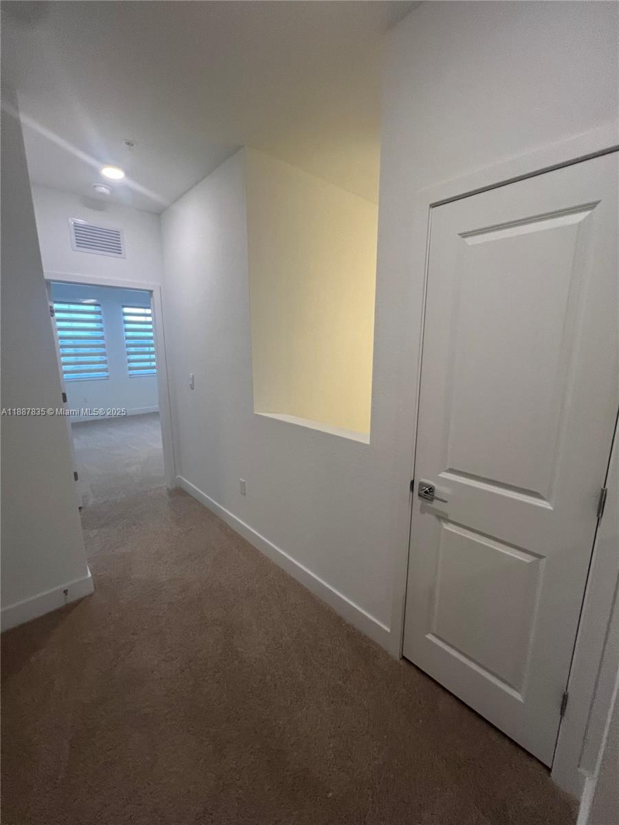 MERRICK SQUARE - Residential Lease