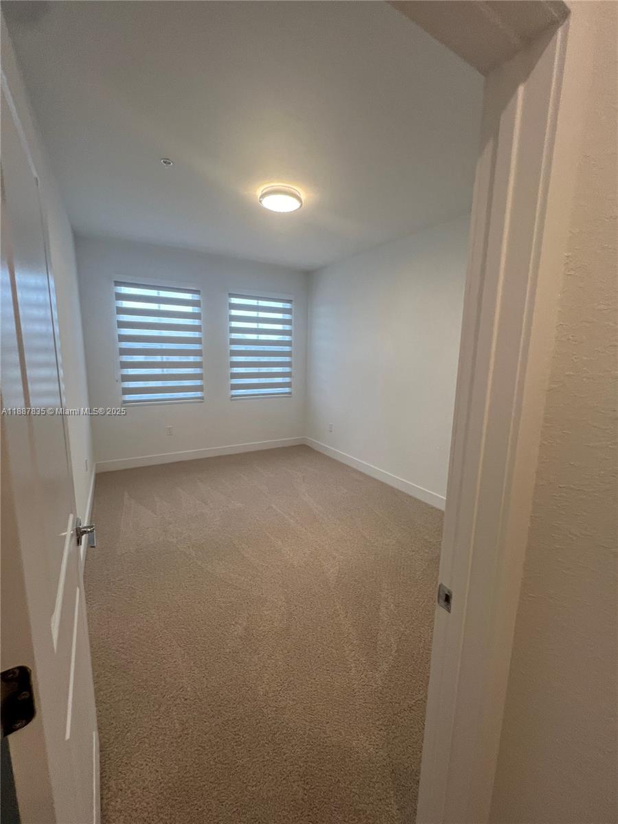 MERRICK SQUARE - Residential Lease