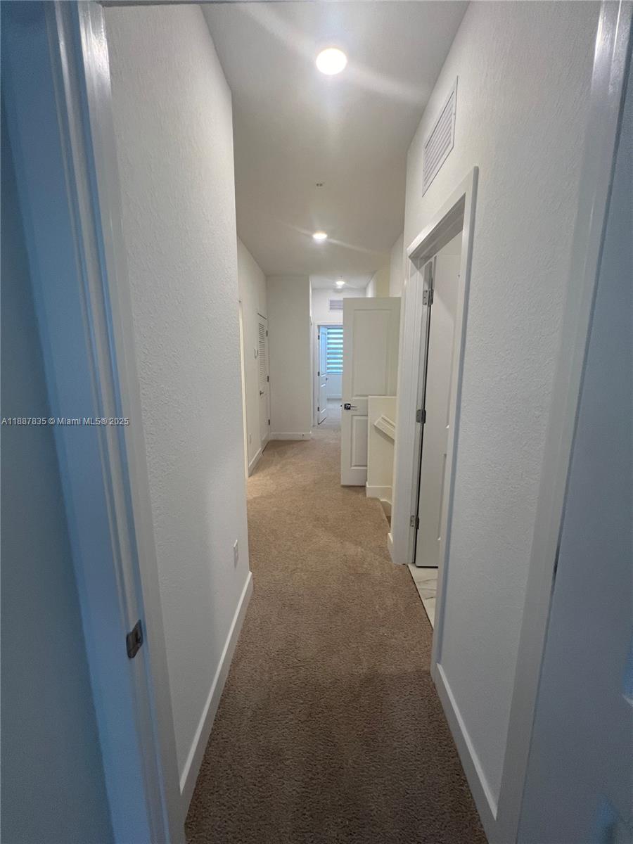 MERRICK SQUARE - Residential Lease