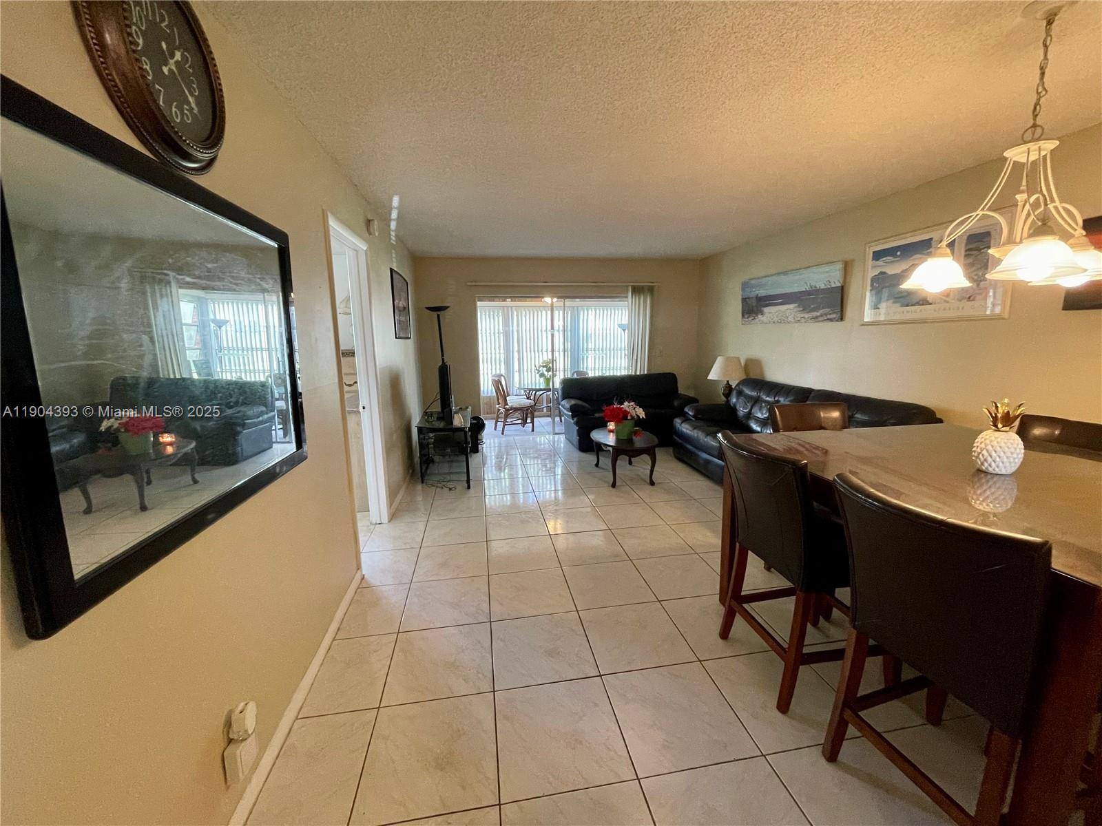 LAUDERDALE OAKS CONDO XI - Residential Lease