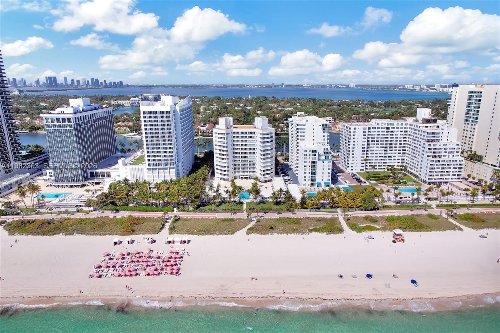 THE EXECUTIVE CONDO - Residential