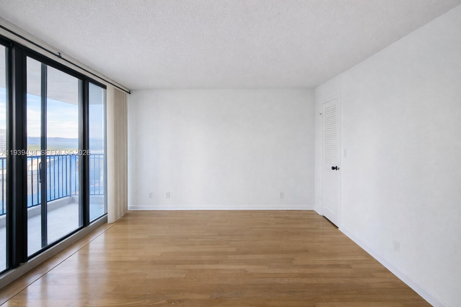 QUADOMAIN TOWER I AND IV - Residential Lease