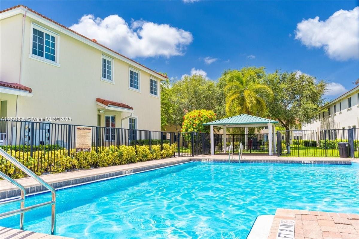 21007 NW 14 351