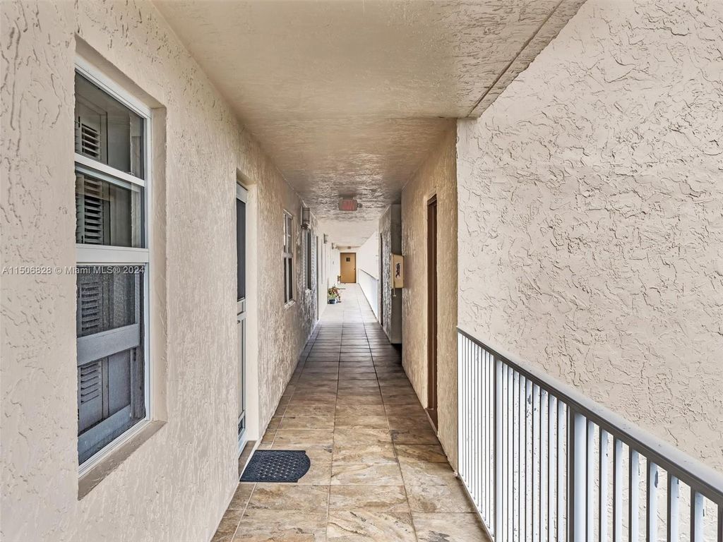 Photo of 1024 SE 4th Ave #304, Dania Beach, FL 33004 (MLS # A11506828)