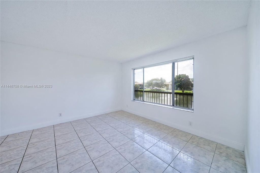 Photo of 9962 Twin Lakes Dr #7-P, Coral Springs, FL 33071 (MLS # A11446758)