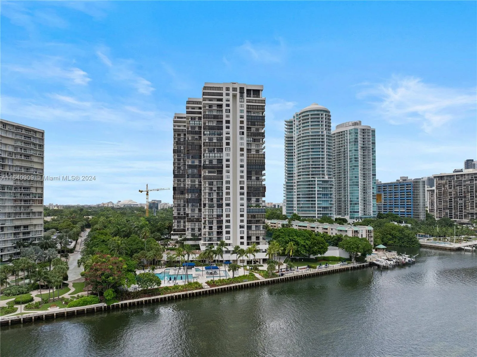 Miami, Florida 33129, United States, 1 Bedroom Bedrooms, ,2 BathroomsBathrooms,Residential,Active,48290