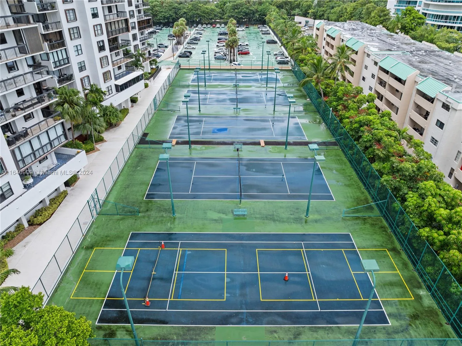 Miami, Florida 33129, United States, 1 Bedroom Bedrooms, ,2 BathroomsBathrooms,Residential,Active,48290