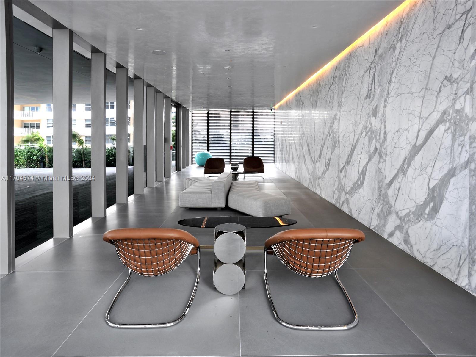 2000 Ocean - Residential