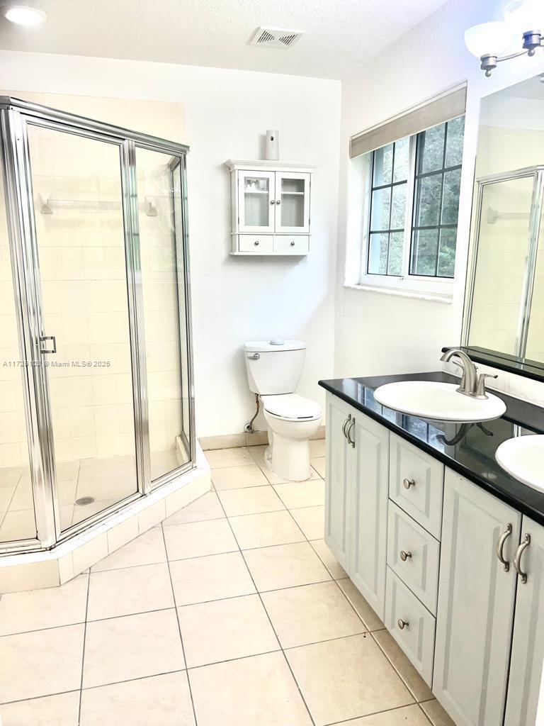 KEY LARGO TOWNHOMES CONDO - Residential