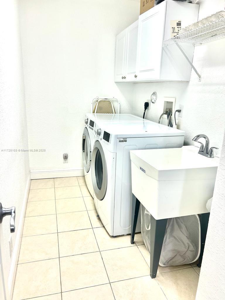 KEY LARGO TOWNHOMES CONDO - Residential