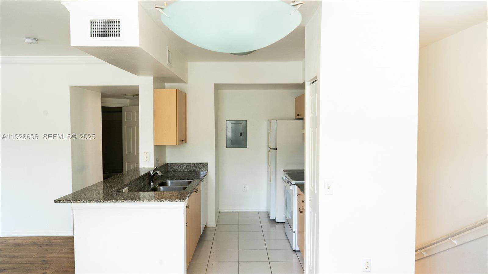 AVENTINE AT MIRAMAR CONDO - Residential Lease