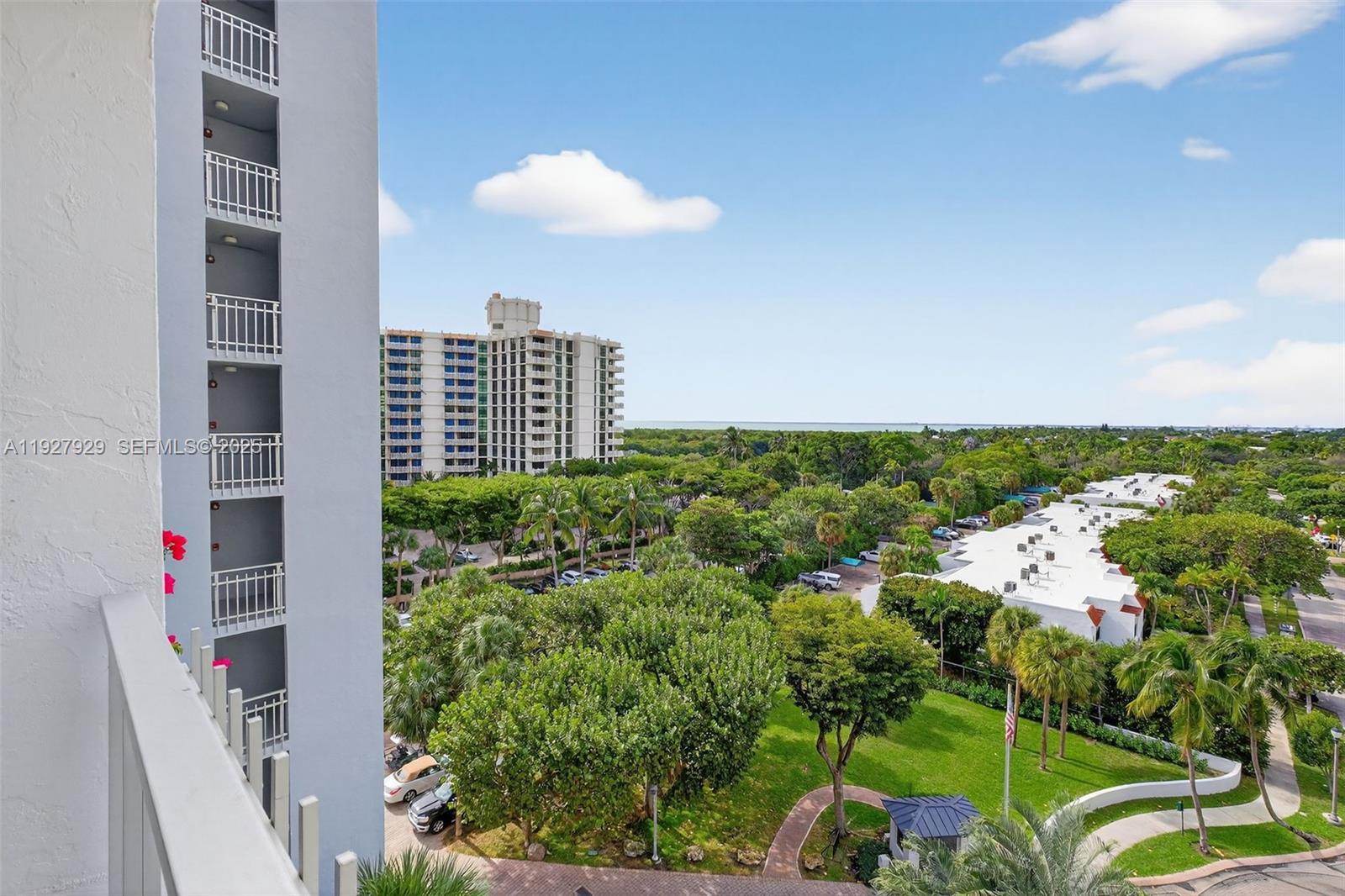 MAR-AZUL CONDO - Residential Lease