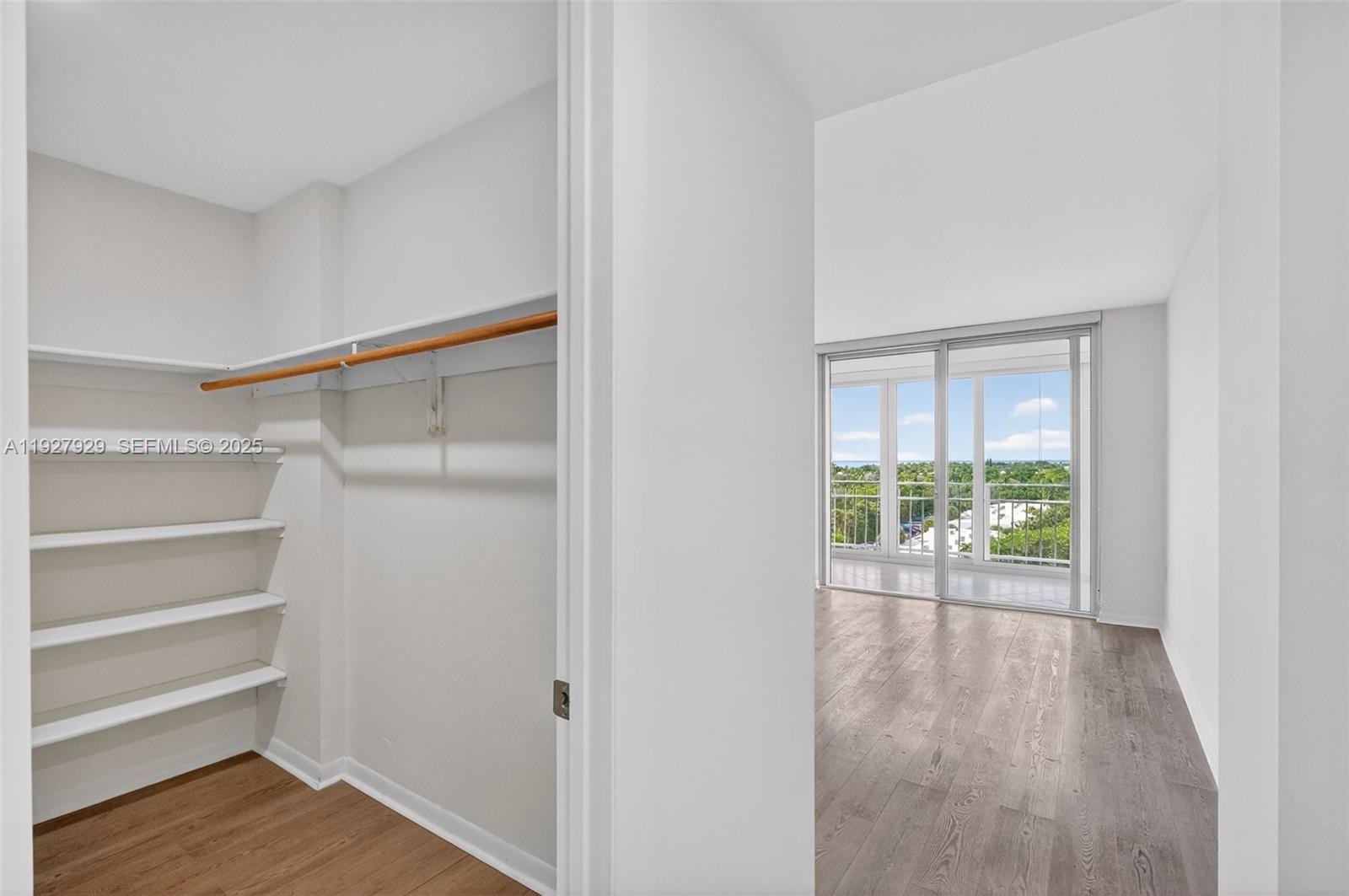 MAR-AZUL CONDO - Residential Lease