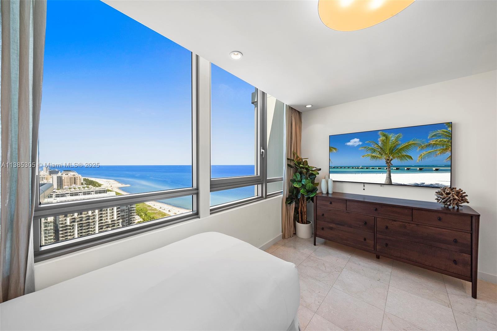 SETAI RESORT & RESIDENCES - Residential Lease