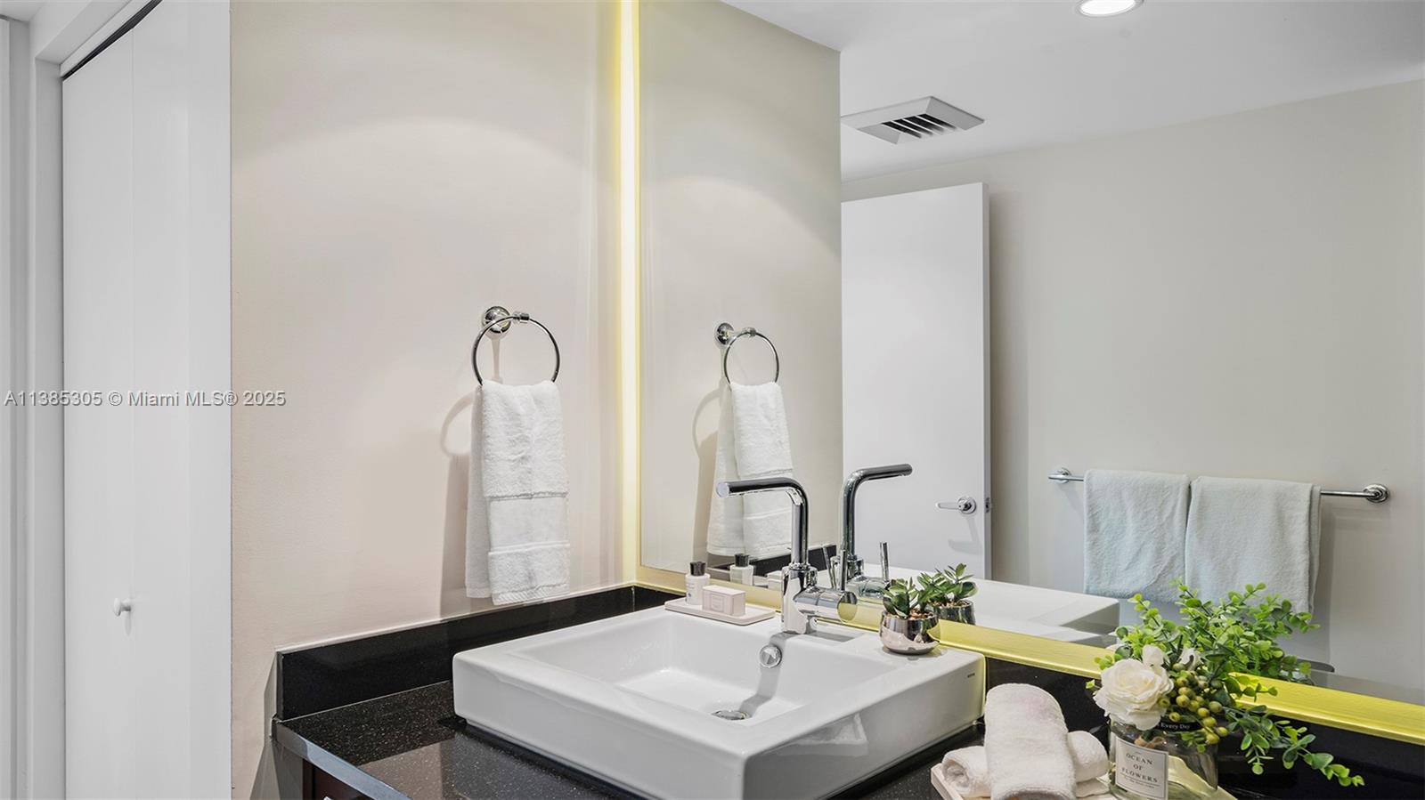 SETAI RESORT & RESIDENCES - Residential Lease