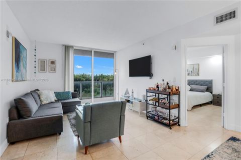 5077 NW 7th St 415 Miami FL 33126