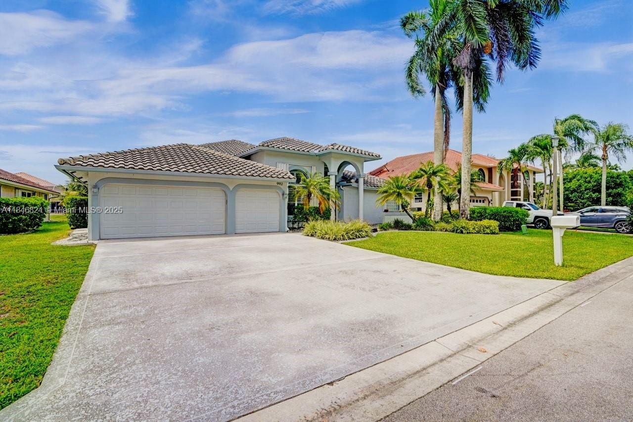 9912 NW 49th Pl, Coral Springs, FL, 33076/$849,900 4 9912 NW 49th Pl