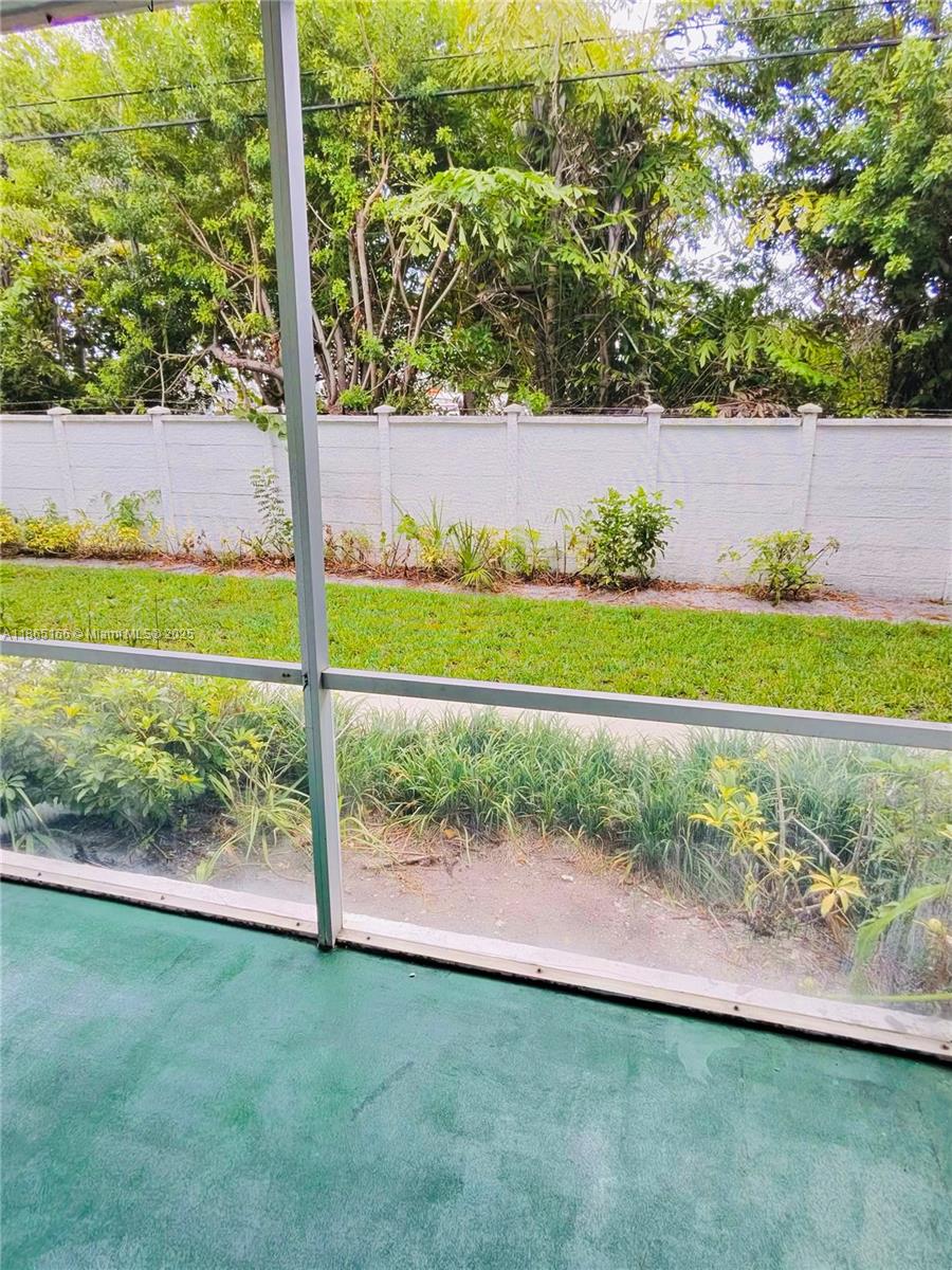 IMPERIAL POINT COLONNADES - Residential Lease