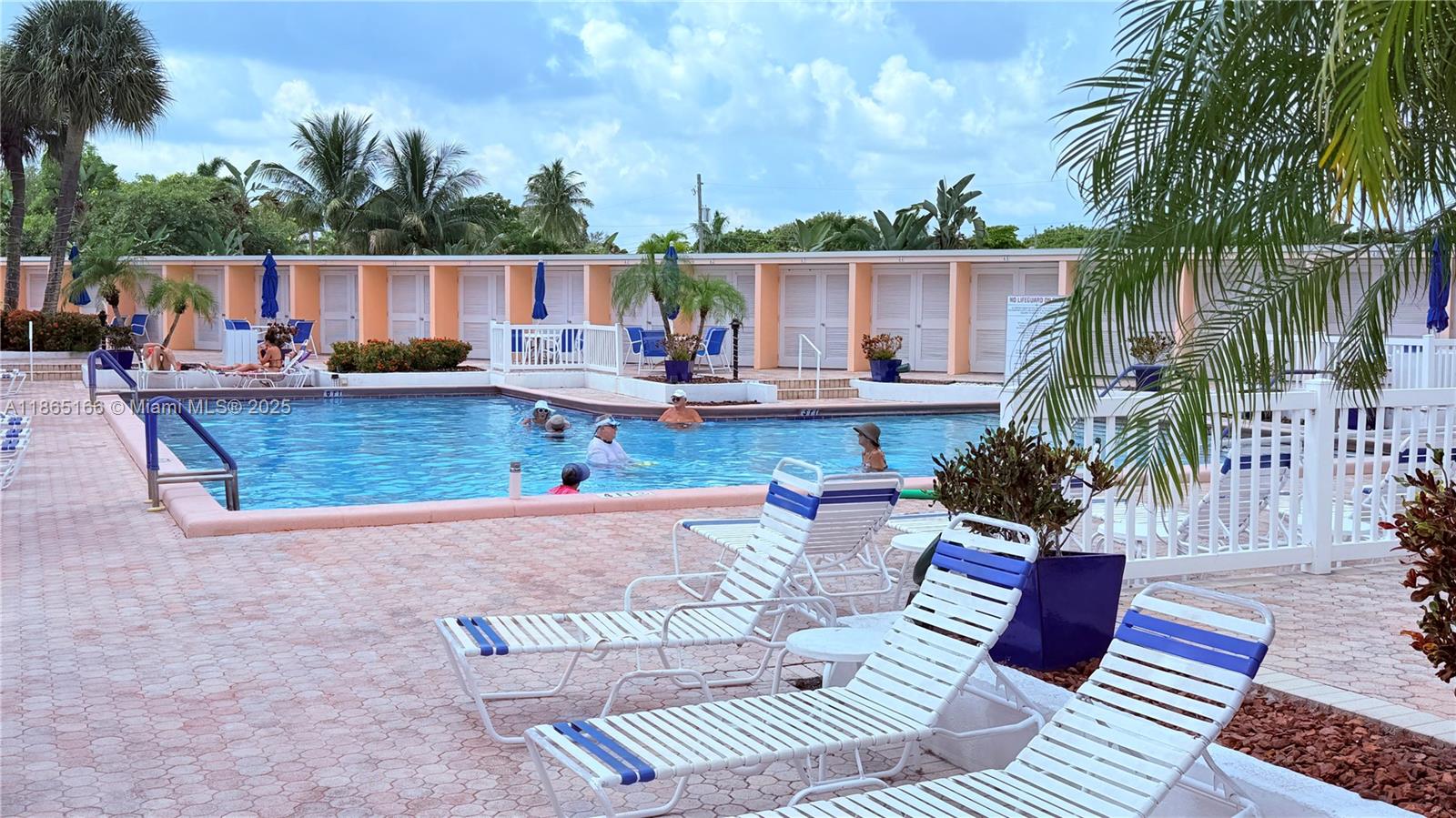 IMPERIAL POINT COLONNADES - Residential Lease