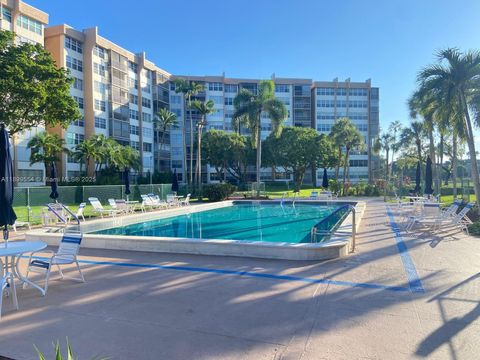 1200 Saint Charles Pl 321 Pembroke Pines FL 33026