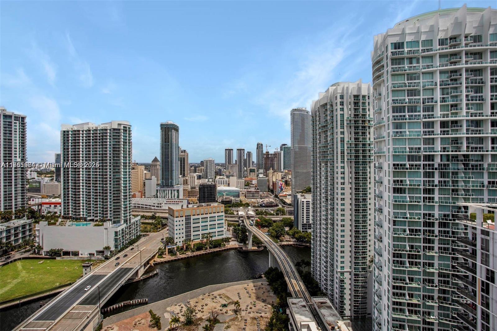 REACH CONDO - Residential