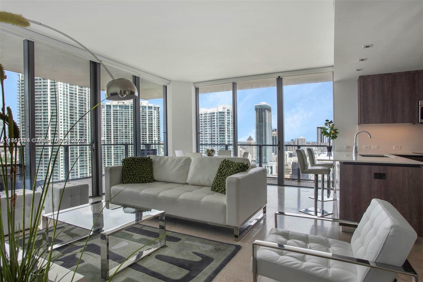 REACH CONDO - Residential