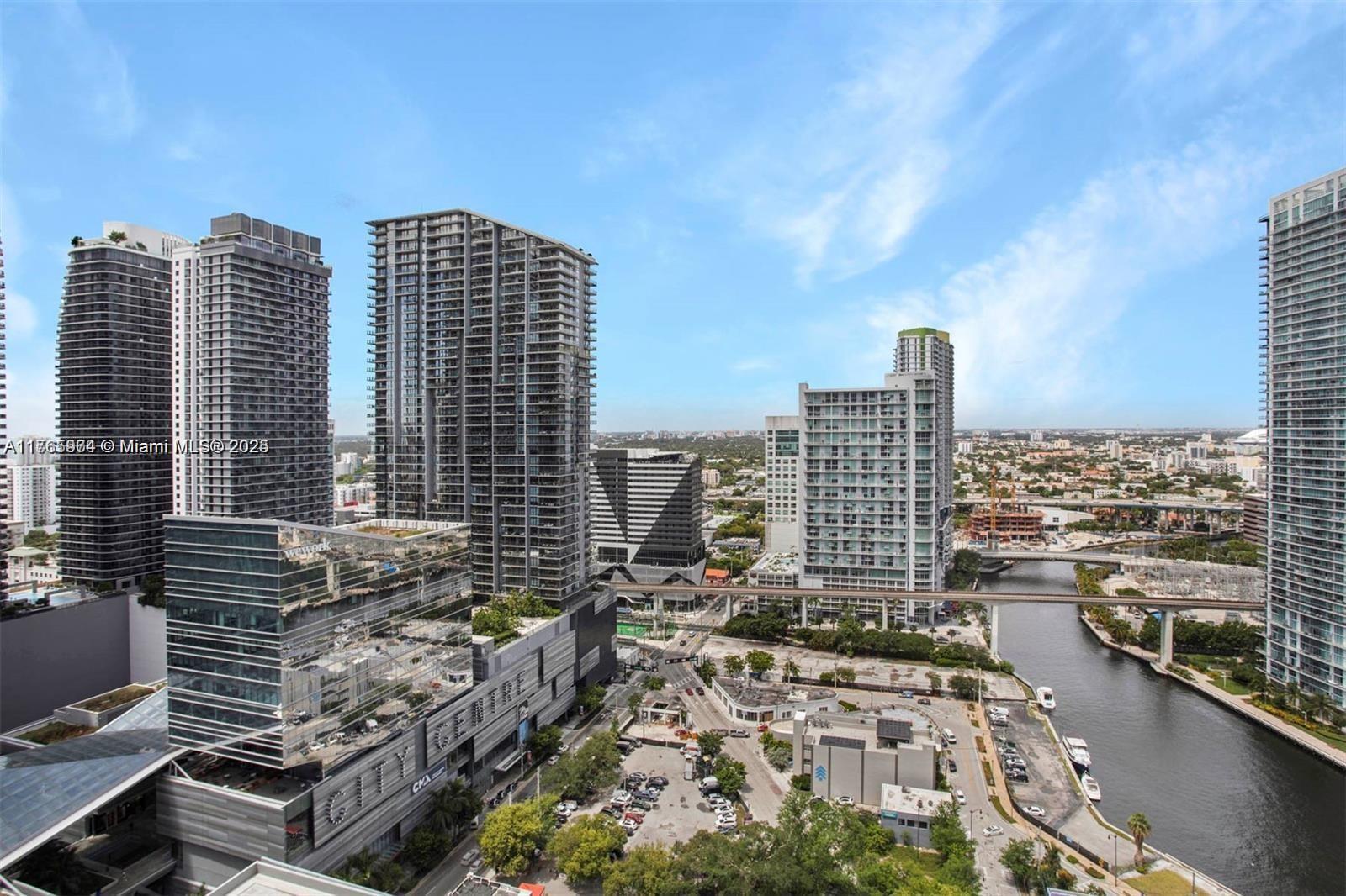 REACH CONDO - Residential