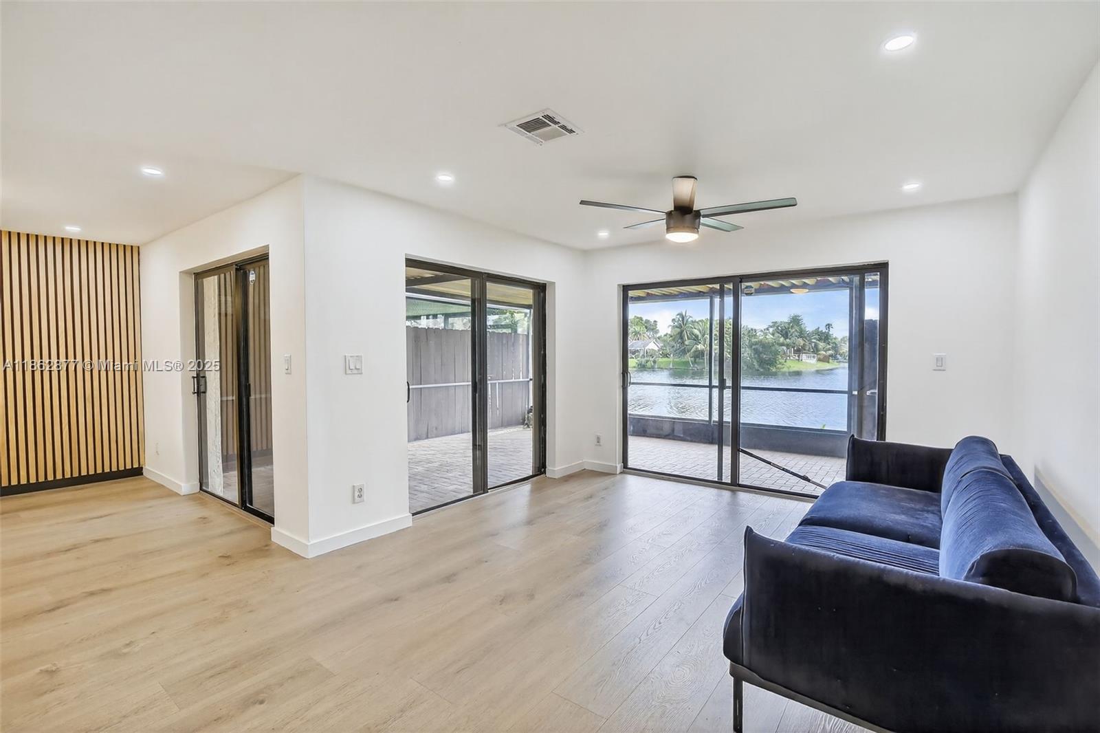 TANGLEWOOD TOWNHOMES - Residential