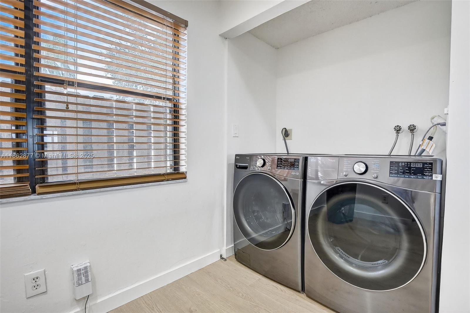 TANGLEWOOD TOWNHOMES - Residential