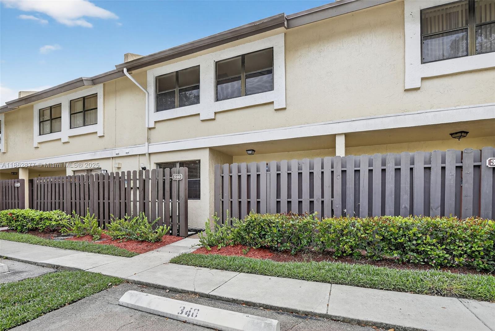 TANGLEWOOD TOWNHOMES - Residential