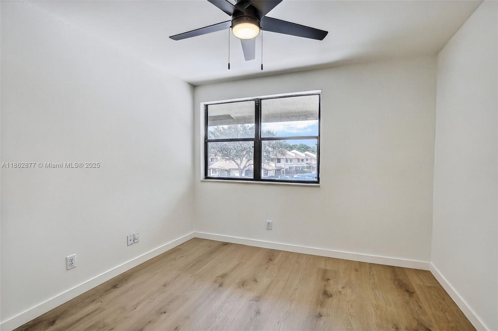 TANGLEWOOD TOWNHOMES - Residential