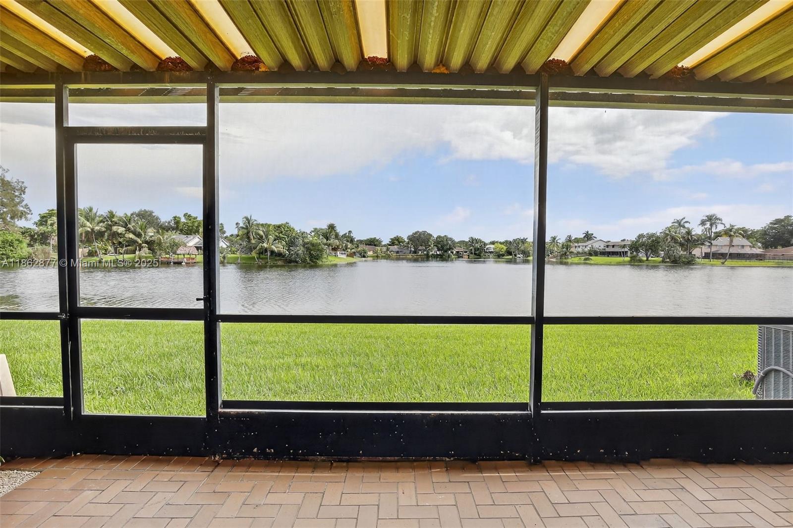 TANGLEWOOD TOWNHOMES - Residential