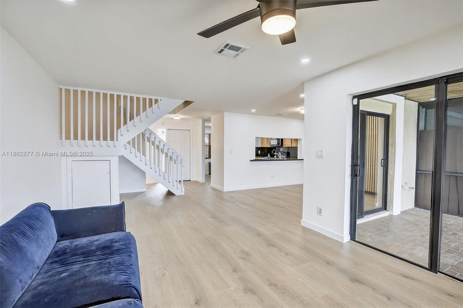 TANGLEWOOD TOWNHOMES - Residential