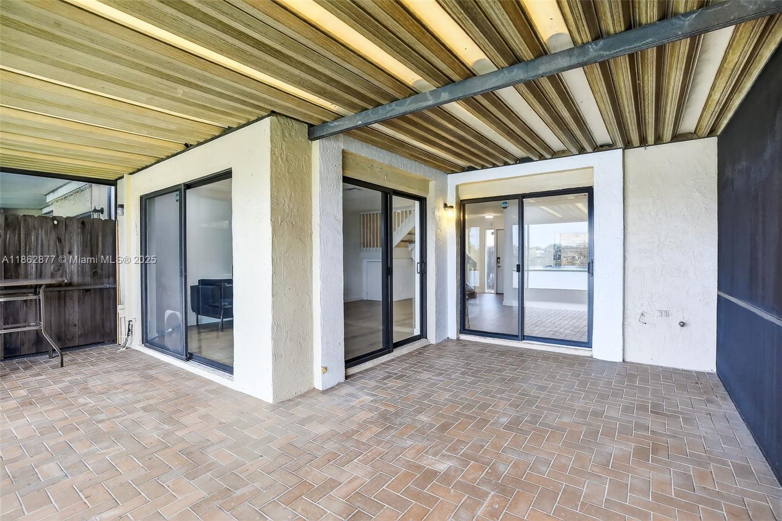 TANGLEWOOD TOWNHOMES - Residential