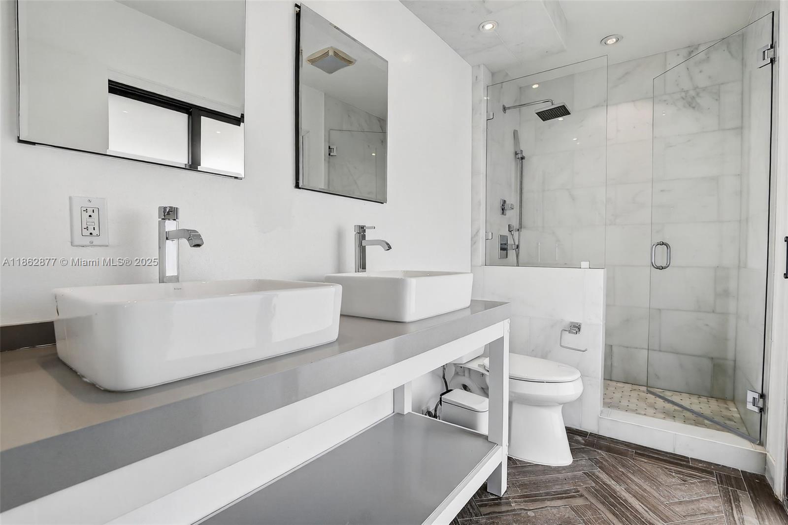 TANGLEWOOD TOWNHOMES - Residential