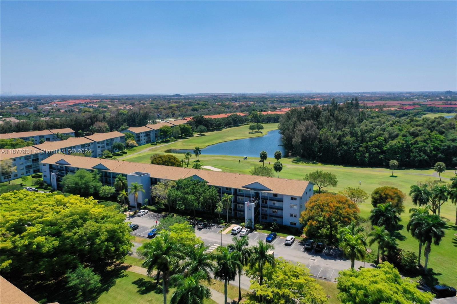 12500 Sw 6th St 311N, Pembroke Pines, Miami-Dade County, Florida - 2 Bedrooms  
2 Bathrooms - 