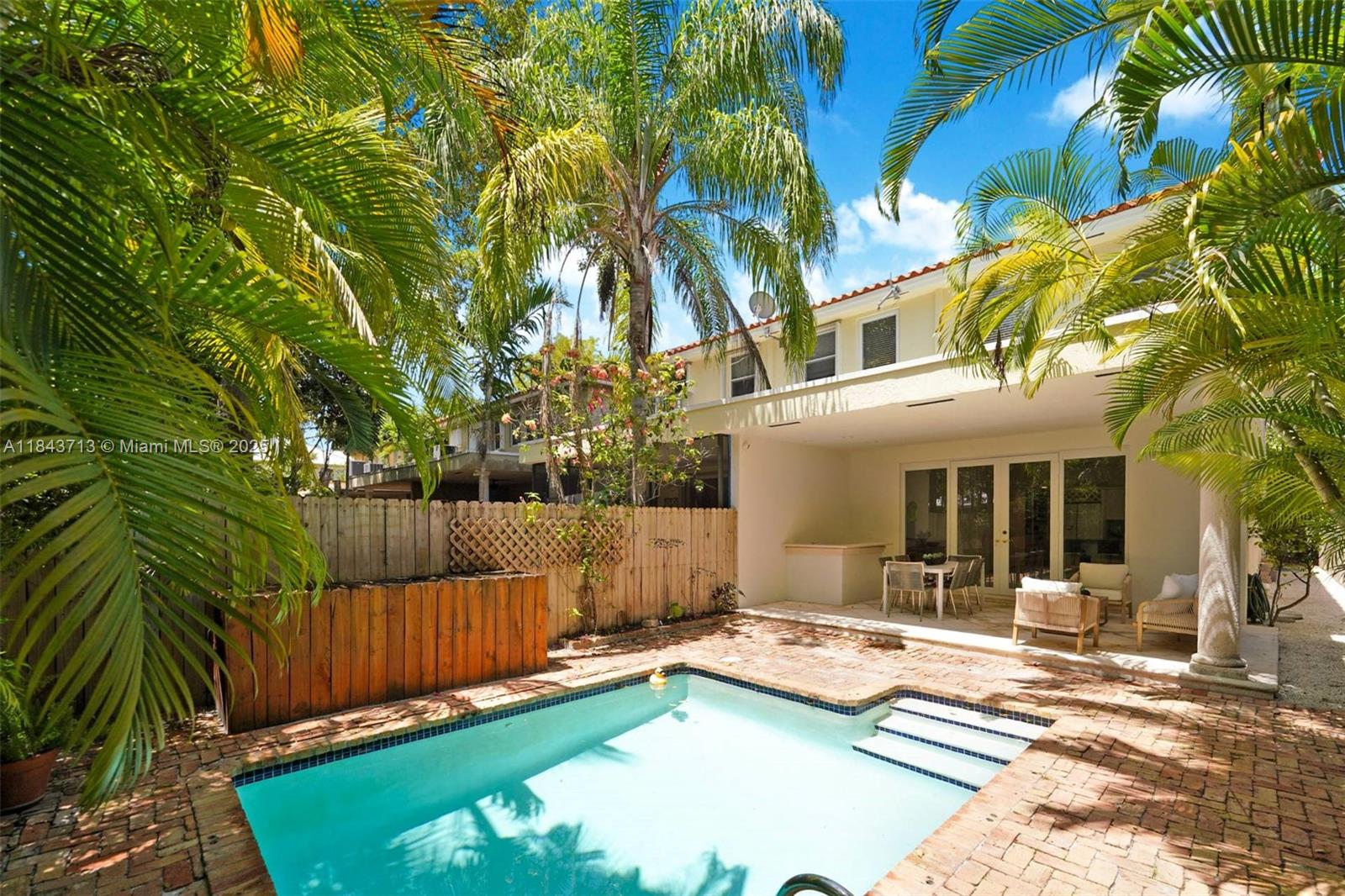 3045 Allamanda Street 3045