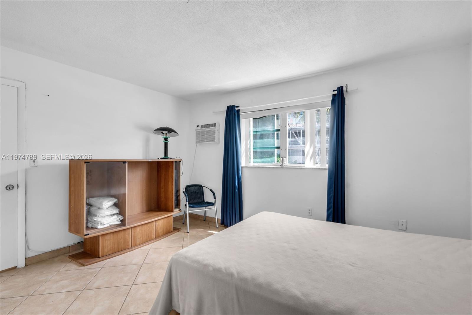 17050 NE 14th Ave 106